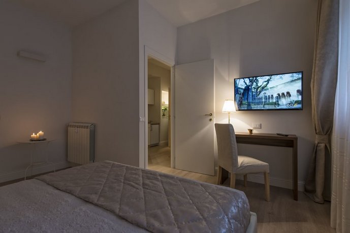 Aruna Suites