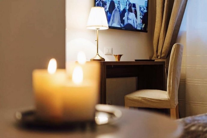 Aruna Suites