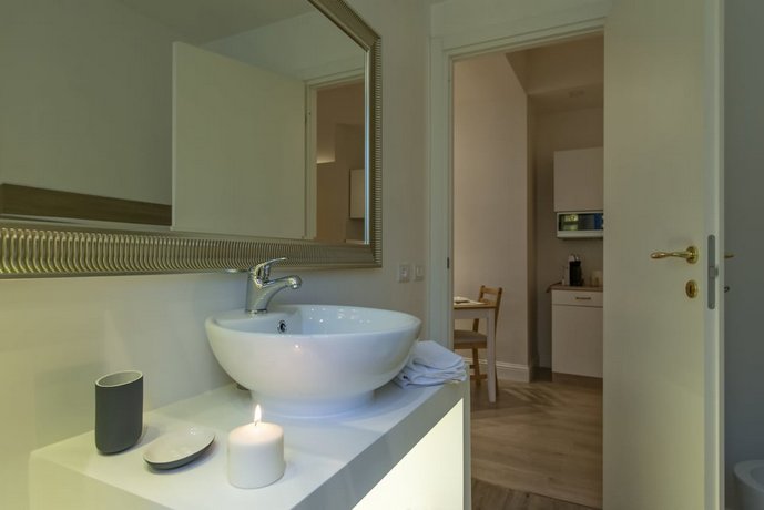 Aruna Suites