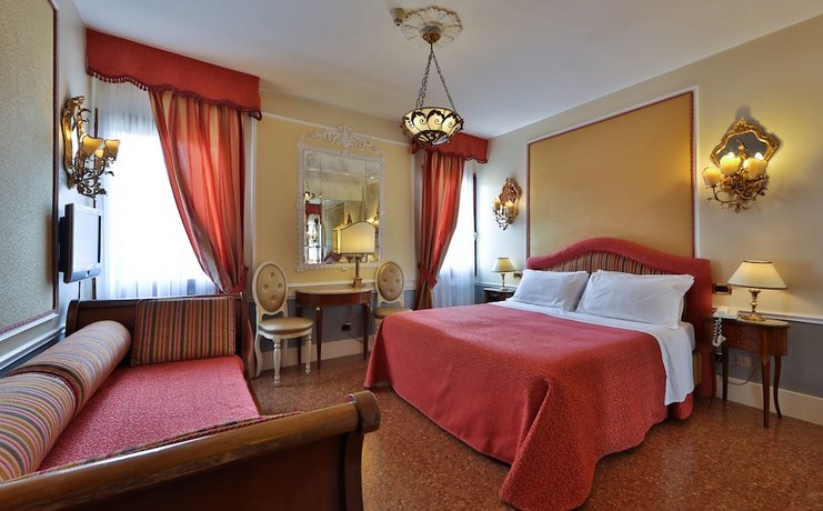 Hotel Arlecchino Venice