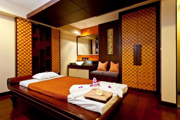 Grand Pacific Sovereign Resort & Spa