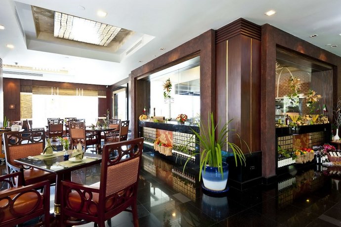 Grand Pacific Sovereign Resort & Spa