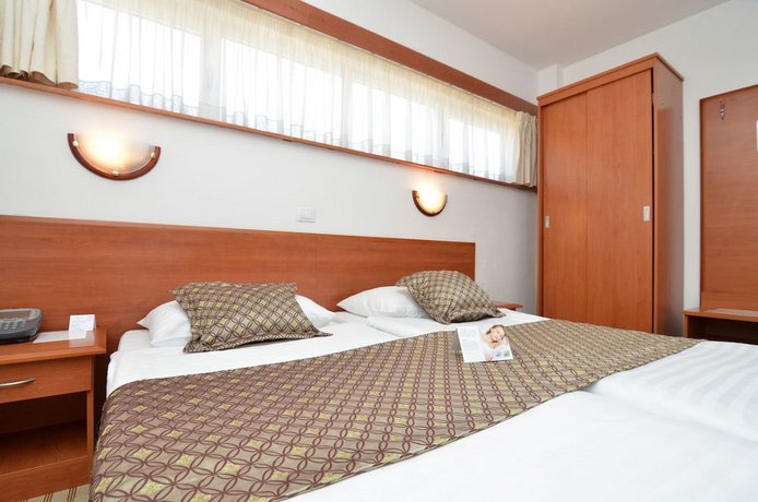Hotel Neboder