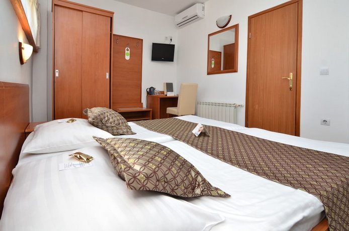 Hotel Neboder