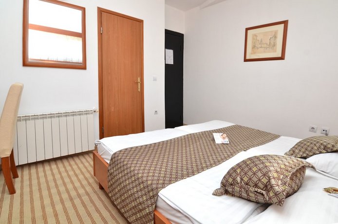 Hotel Neboder