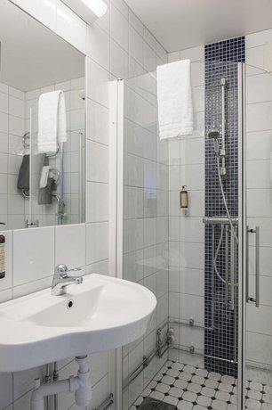 Avanti Hotel Apartments