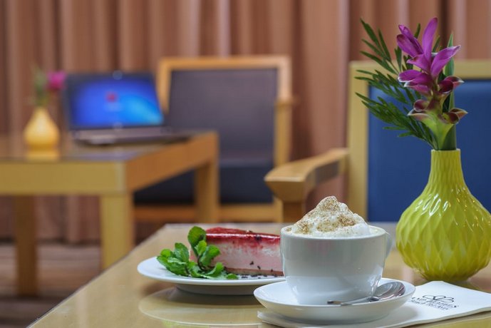 Grand Beach Hotel Tel Aviv