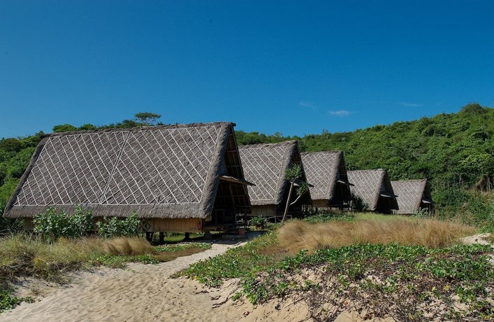 Jeeva Beloam Beach Camp