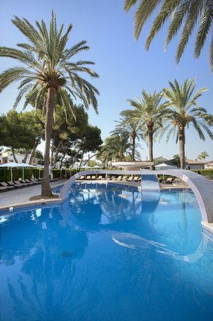 Aparthotel Playa de Muro Suites