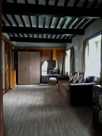 Shaligram Hotel & Spa