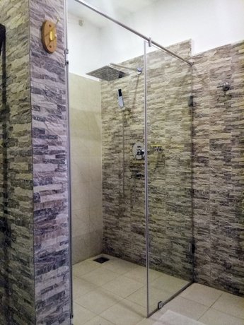 Shaligram Hotel & Spa