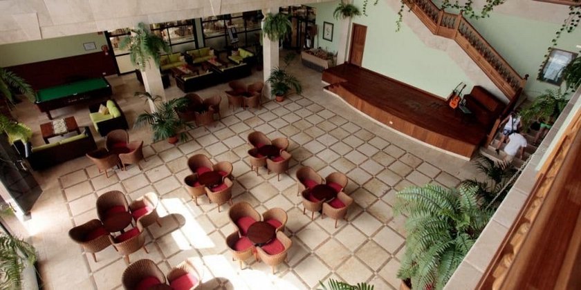 Hotel Las Olas Brena Baja