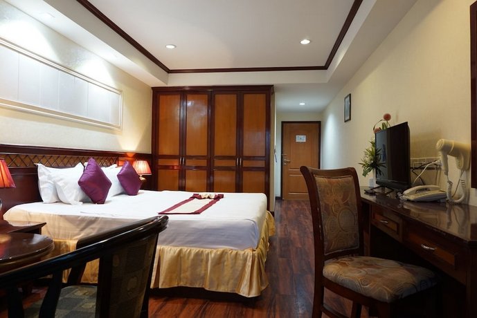 Miloft Sathorn Hotel