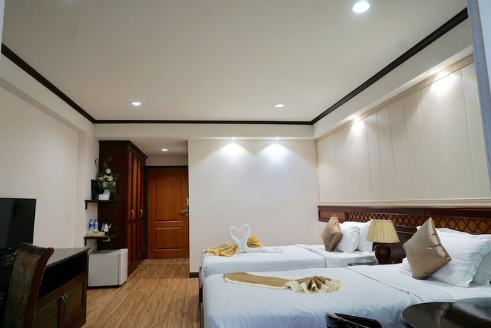Miloft Sathorn Hotel