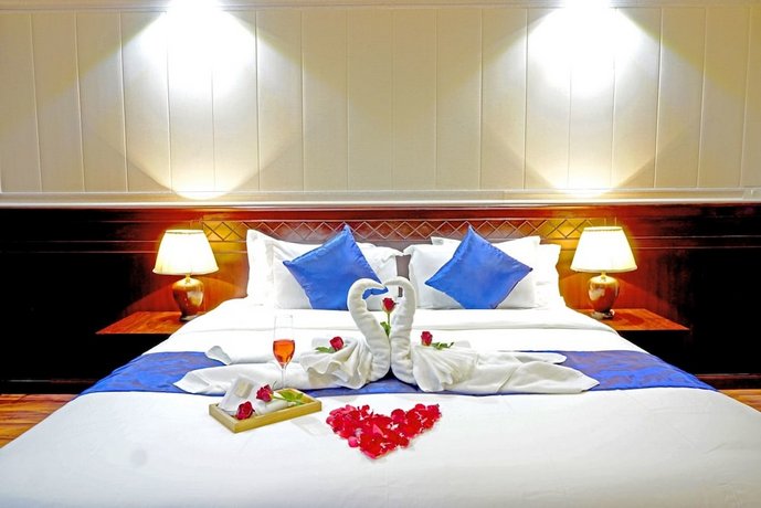 Miloft Sathorn Hotel