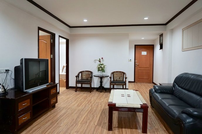 Miloft Sathorn Hotel