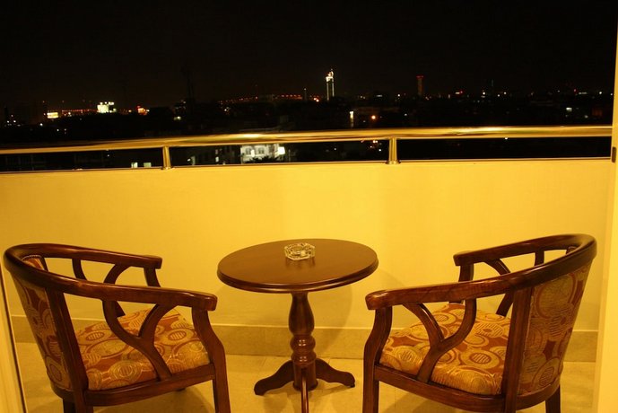 Miloft Sathorn Hotel