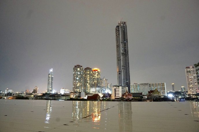 Miloft Sathorn Hotel