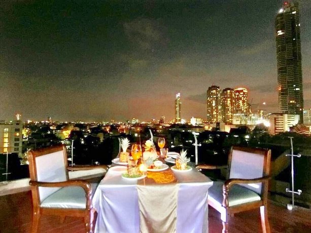 Miloft Sathorn Hotel