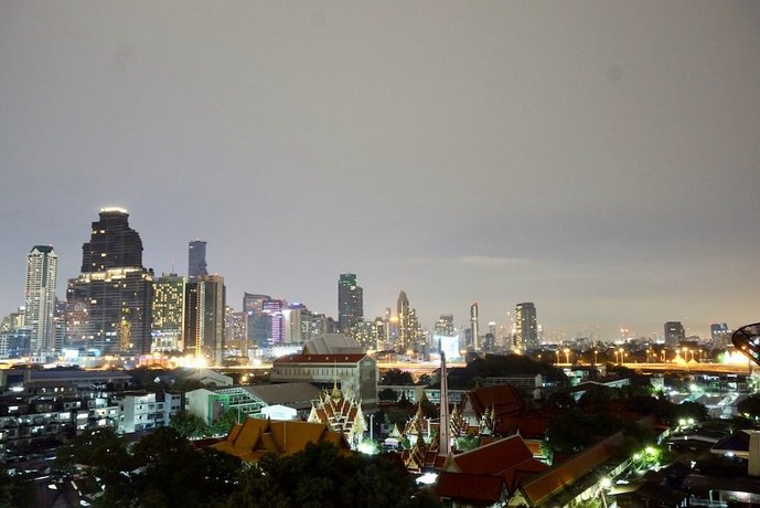 Miloft Sathorn Hotel