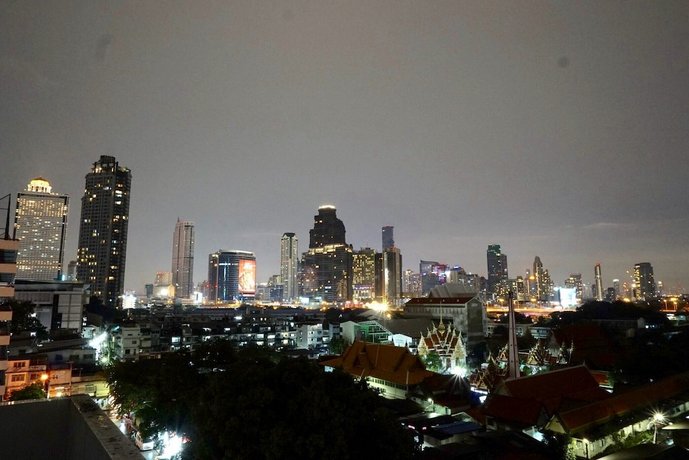 Miloft Sathorn Hotel
