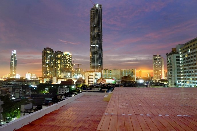 Miloft Sathorn Hotel