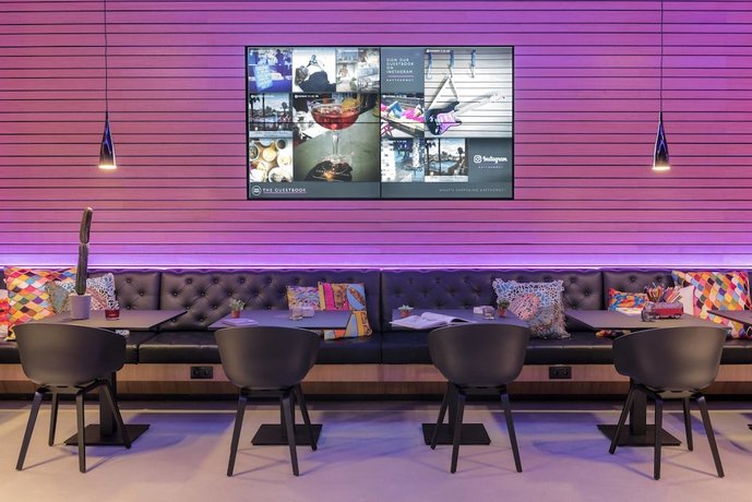 Moxy Oslo X