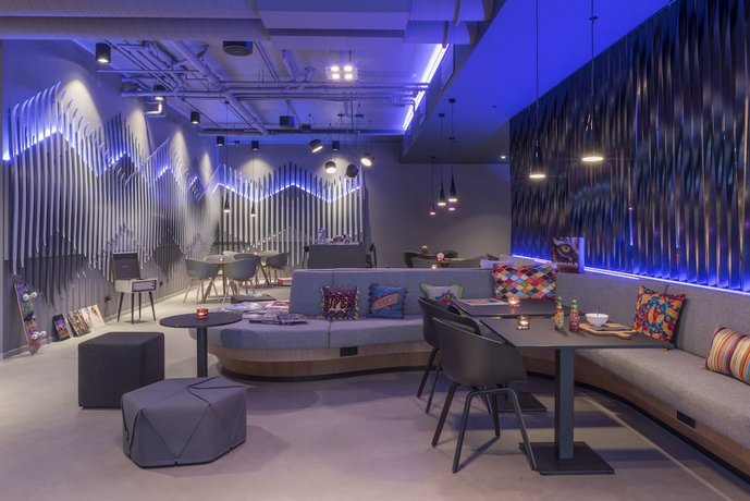 Moxy Oslo X