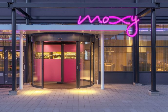 Moxy Oslo X