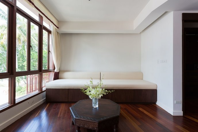 Amatapura Beachfront Villa 15