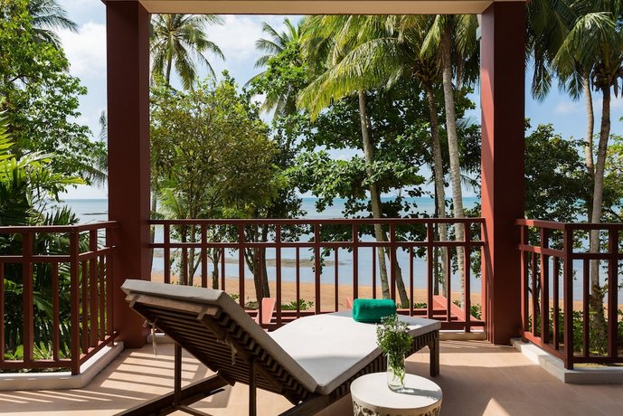 Amatapura Beachfront Villa 15