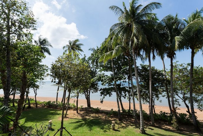 Amatapura Beachfront Villa 15