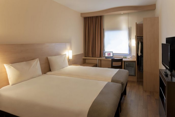 ibis Adana