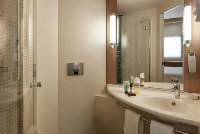 ibis Adana