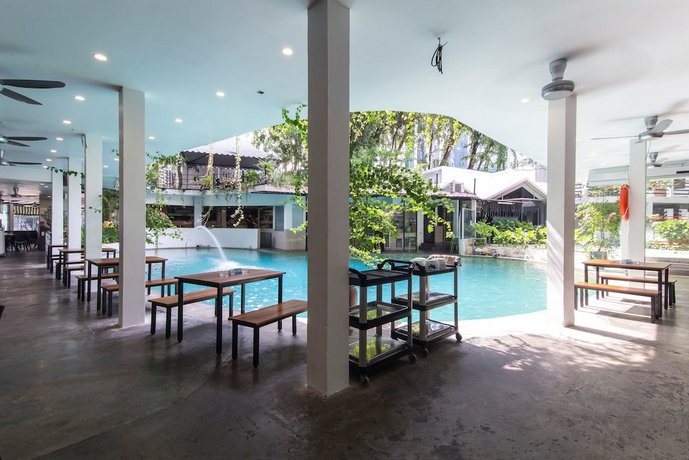 Lodge Paradize Hotel By The Sqwhere