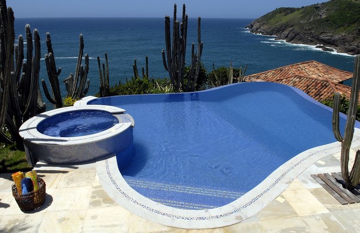 Cliffside Luxury Inn