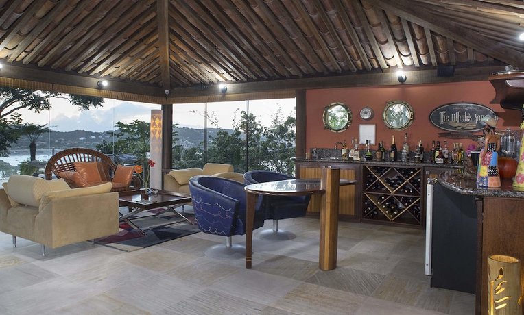 Cliffside Luxury Inn