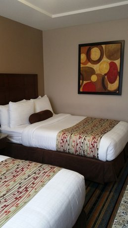 Ramada by Wyndham Vancouver Downtown