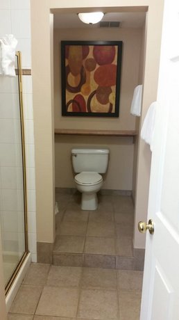 Ramada by Wyndham Vancouver Downtown