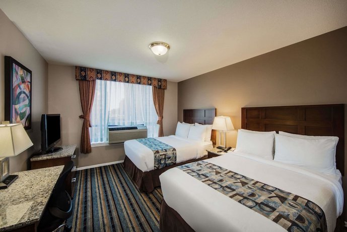 Ramada by Wyndham Vancouver Downtown