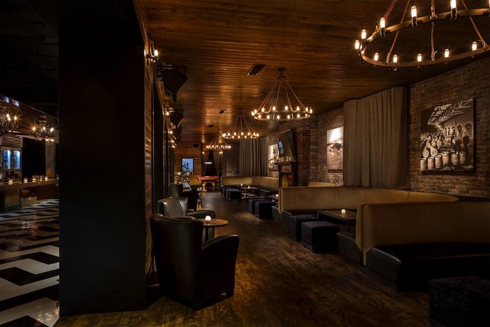 Ramada by Wyndham Vancouver Downtown