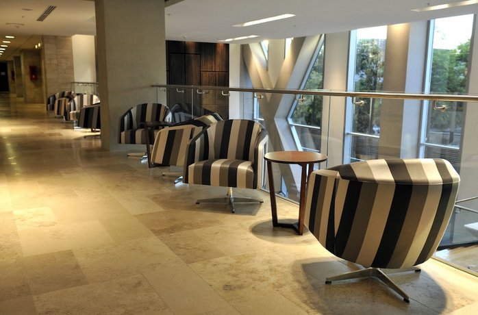 Plaza El Bosque Nueva Las Condes