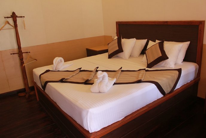 Samaya Fort Hotel