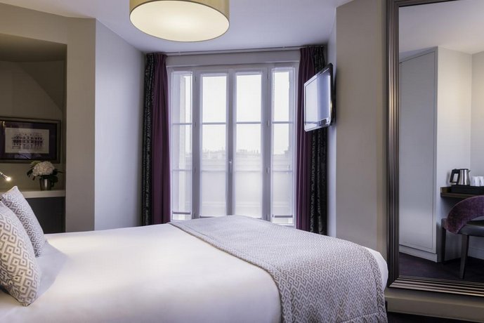 Hotel de Neuve by HappyCulture