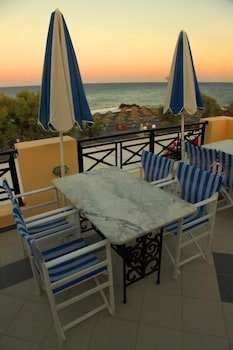 Levante Beach Hotel