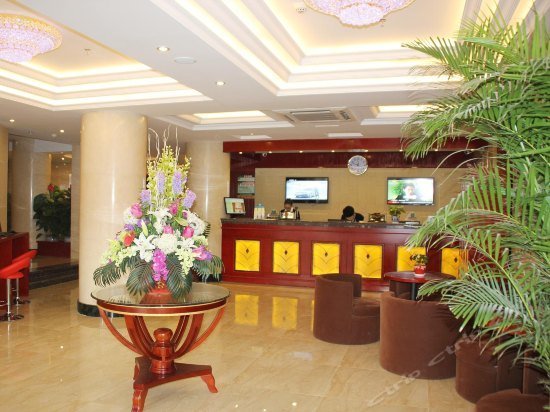 GreenTree Inn Shandong Jinan Quancheng Square Business Hotel