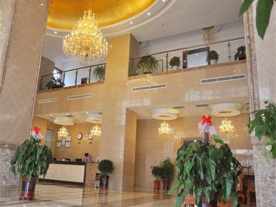 GreenTree Inn Hebei DingZhou Railway Station Business Hotel