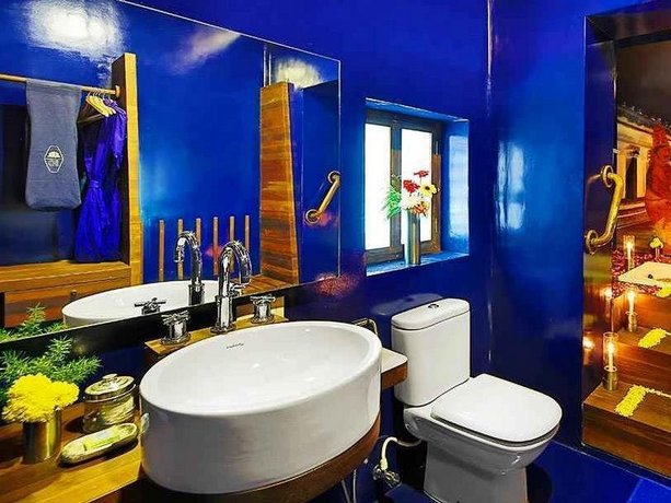 Tanjore Hi Hotel