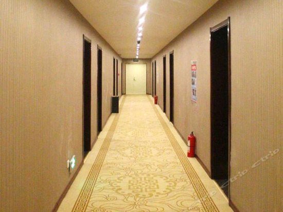 GreenTree Shanxi Taiyuan University of Finance and Economics North School Express Hotel