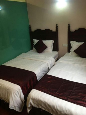 England Fashion Inn